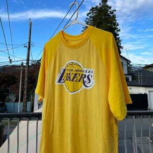 NEW Los Angeles Lakers NBA Basketball Training T-Shirt Warm Up Top Performance